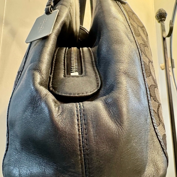 Coach Madison Phoebe Tote - Picture 3 of 12